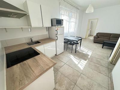 Louer Appartement Salon-de-provence 650 euros