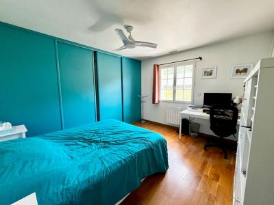 For sale Cenon 4 rooms 102 m2 Gironde (33150) photo 4