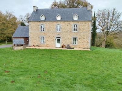 For sale Glomel 5 rooms 171 m2 Cotes d'armor (22110) photo 0