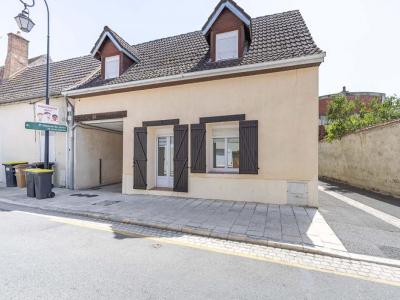For sale Romorantin-lanthenay 6 rooms 117 m2 Loir et cher (41200) photo 0
