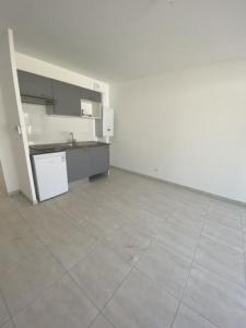Louer Appartement  548 euros