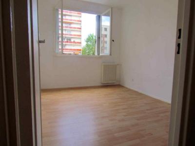 For rent Clermont-ferrand 5 rooms 89 m2 Puy de dome (63100) photo 2