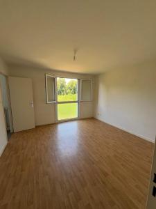 Louer Appartement 65 m2 Fontaine-francaise