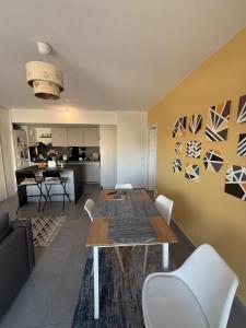 Louer Appartement 76 m2 Bron