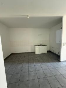 For rent Francheville 4 rooms 84 m2 Rhone (69340) photo 1