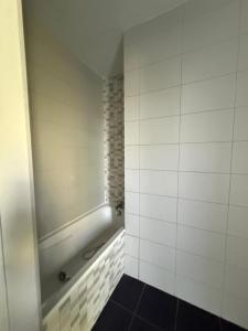 For rent Francheville 4 rooms 84 m2 Rhone (69340) photo 2