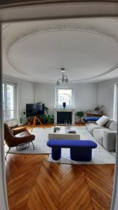 For rent Paris-8eme-arrondissement 5 rooms 131 m2 Paris (75008) photo 0