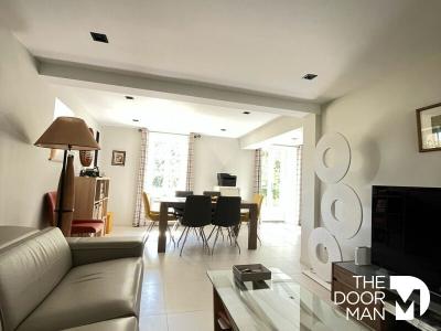 For sale Linas 6 rooms 161 m2 Essonne (91310) photo 3