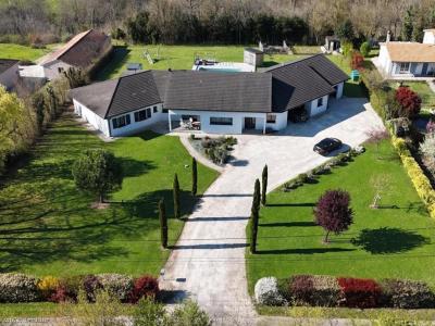 Acheter Maison 257 m2 Ruffec