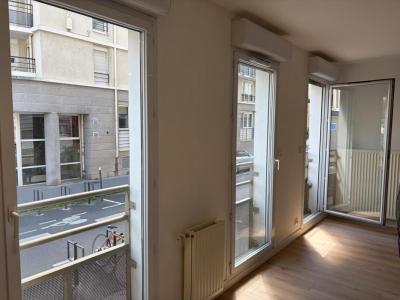 Louer Appartement Lyon-3eme-arrondissement 880 euros