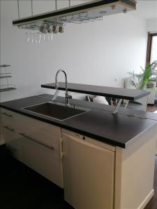 Louer Appartement Paris-20eme-arrondissement 1361 euros