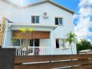 Location Maison Sainte-suzanne  72 m2