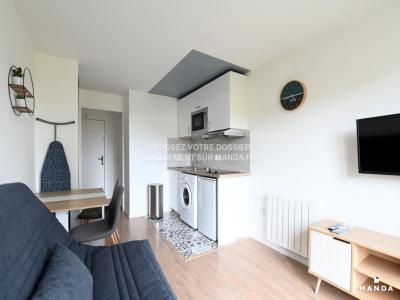 Louer Appartement Courbevoie 865 euros