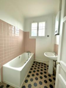 For sale Saint-cloud 3 rooms 59 m2 Hauts de Seine (92210) photo 2
