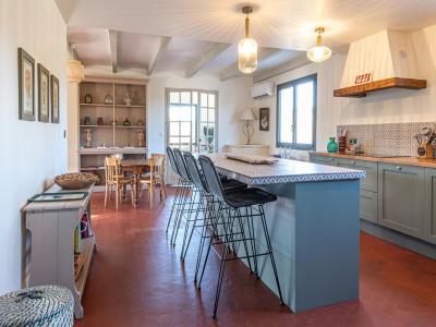 For sale Uzes 9 rooms 294 m2 Gard (30700) photo 2