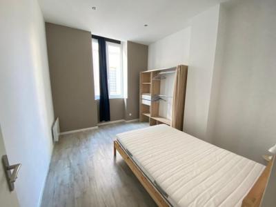 Louer Appartement 56 m2 Nimes