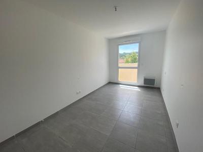 Louer Appartement Nimes 907 euros