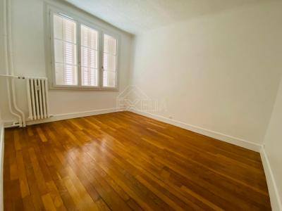 For rent Mantes-la-jolie 2 rooms 40 m2 Yvelines (78200) photo 2