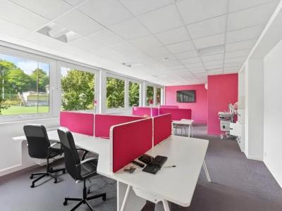 For rent Saint-cloud 900 m2 Hauts de Seine (92210) photo 1