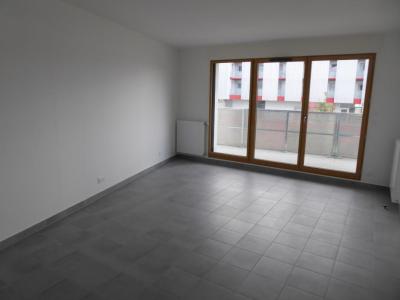 For rent Begles 2 rooms 57 m2 Gironde (33130) photo 0