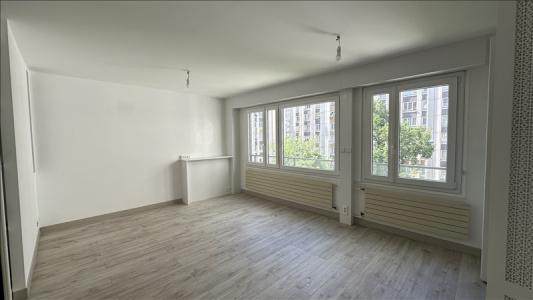 For rent Paris-13eme-arrondissement 2 rooms 76 m2 Paris (75013) photo 0