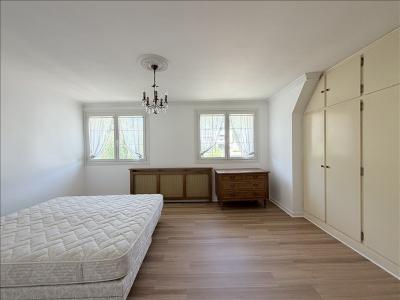 Louer Maison Verrieres-le-buisson 2900 euros