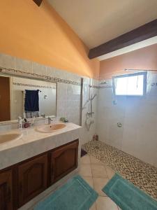 For sale BOUDRES 4 rooms 108 m2 Gard (30220) photo 4