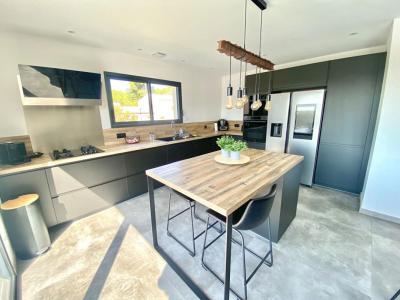 For sale Villeneuve-les-avignon 5 rooms 150 m2 Gard (30400) photo 2