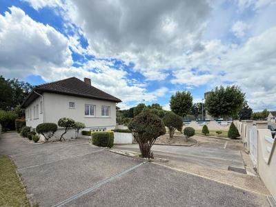 For sale Pierre-de-bresse 6 rooms 175 m2 Saone et loire (71270) photo 1