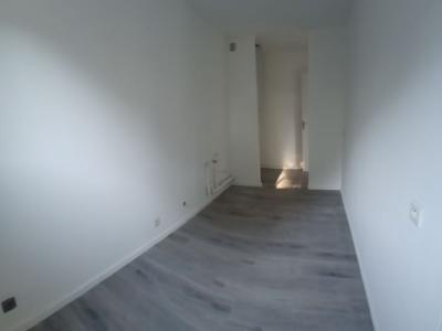 For sale Aubagne 3 rooms 69 m2 Bouches du Rhone (13400) photo 2