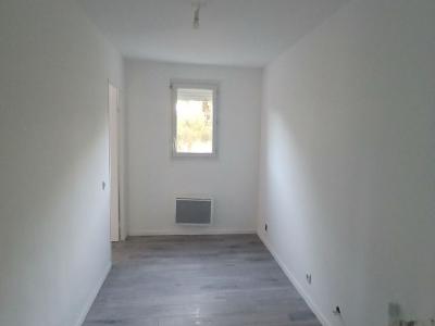 For sale Aubagne 3 rooms 69 m2 Bouches du Rhone (13400) photo 4