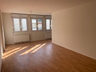 For sale Angers 3 rooms 71 m2 Maine et loire (49100) photo 0