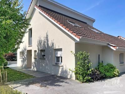 For sale Mathay 5 rooms 142 m2 Doubs (25700) photo 0