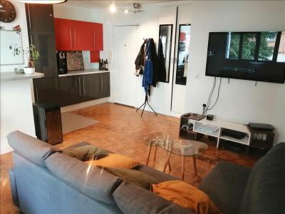 For rent Paris-19eme-arrondissement 2 rooms 48 m2 Paris (75019) photo 3