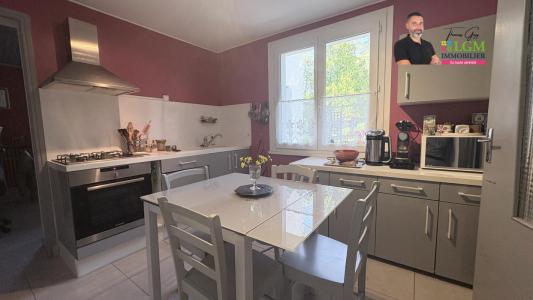 For sale Saint-privat-des-vieux 4 rooms 90 m2 Gard (30340) photo 3