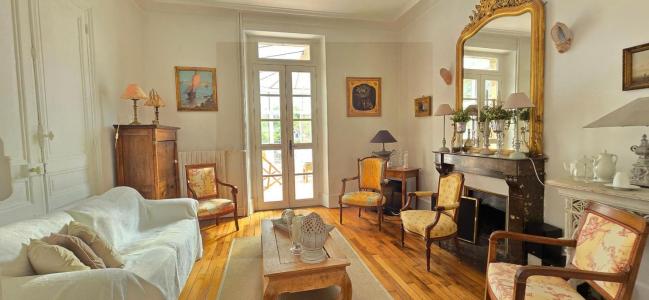 Acheter Prestige Chartres 799000 euros