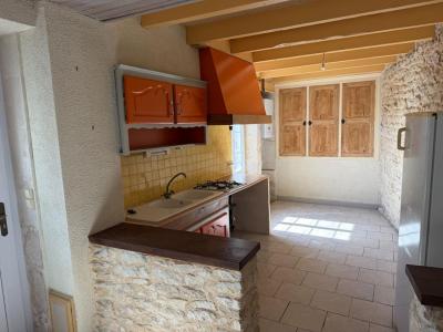 For sale Saint-maixent-l'ecole 3 rooms 75 m2 Deux sevres (79400) photo 2