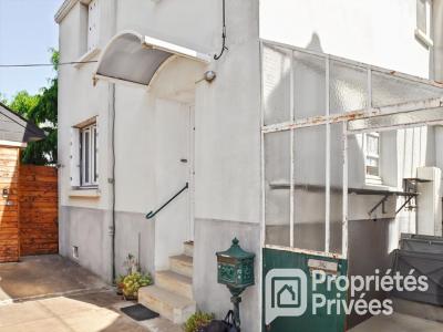 For sale Laval 4 rooms 57 m2 Mayenne (53000) photo 0