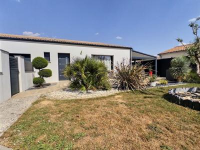 For sale Prahecq 5 rooms 140 m2 Deux sevres (79230) photo 0