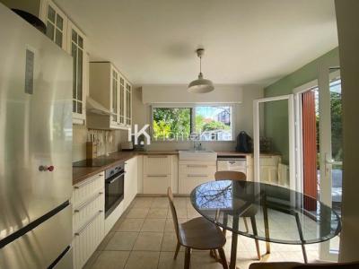For sale Bordeaux 4 rooms 87 m2 Gironde (33200) photo 2