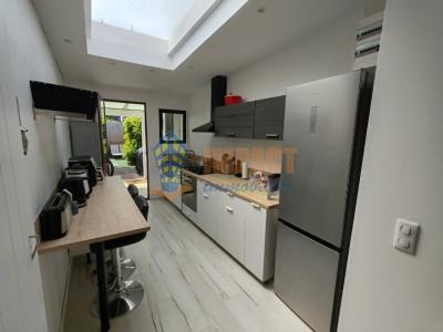 For sale Haubourdin 4 rooms 83 m2 Nord (59320) photo 2