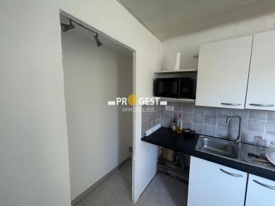 For rent Greasque 3 rooms 53 m2 Bouches du Rhone (13850) photo 3