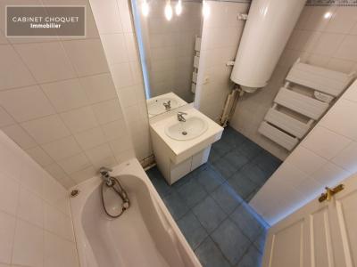 For rent Madeleine 2 rooms 46 m2 Nord (59110) photo 4