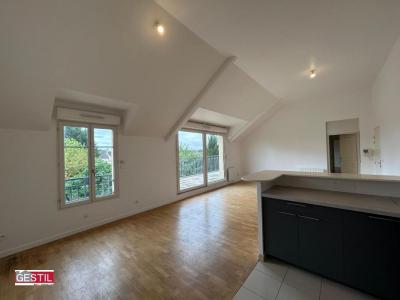 Louer Appartement 80 m2 Marines