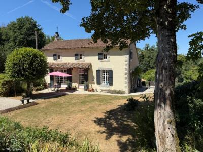 Annonce Vente 6 pi�ces Maison Civray 86