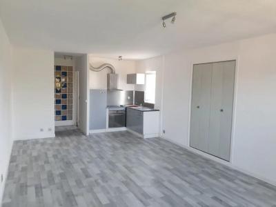For rent Ris-orangis 1 room 34 m2 Essonne (91130) photo 0