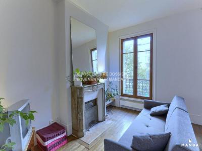 Louer Appartement 50 m2 Paris-10eme-arrondissement