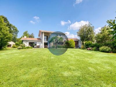 For sale Vertou 8 rooms 200 m2 Loire atlantique (44120) photo 0