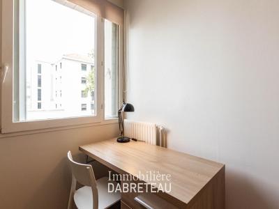 Louer Appartement Lyon-7eme-arrondissement Rhone
