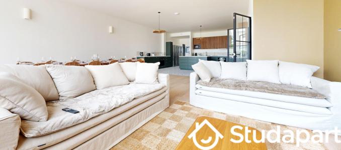 Louer Appartement 440 m2 Rennes